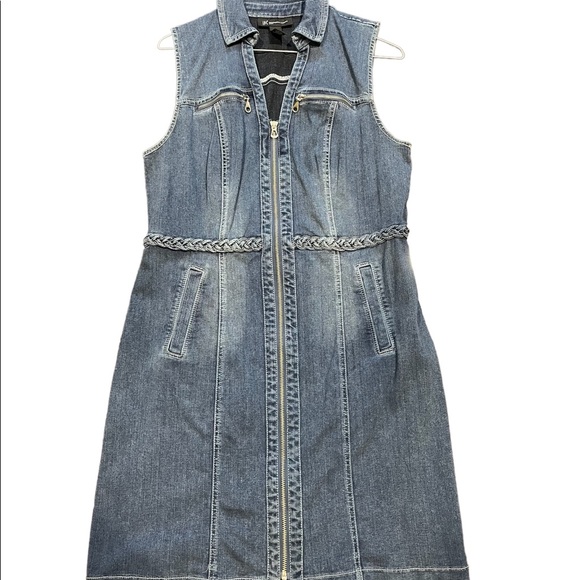 Blue Denim Jean Dress . Stretch Sleeveless. Gorgeous 
Perfect for a warm night - Picture 6 of 7